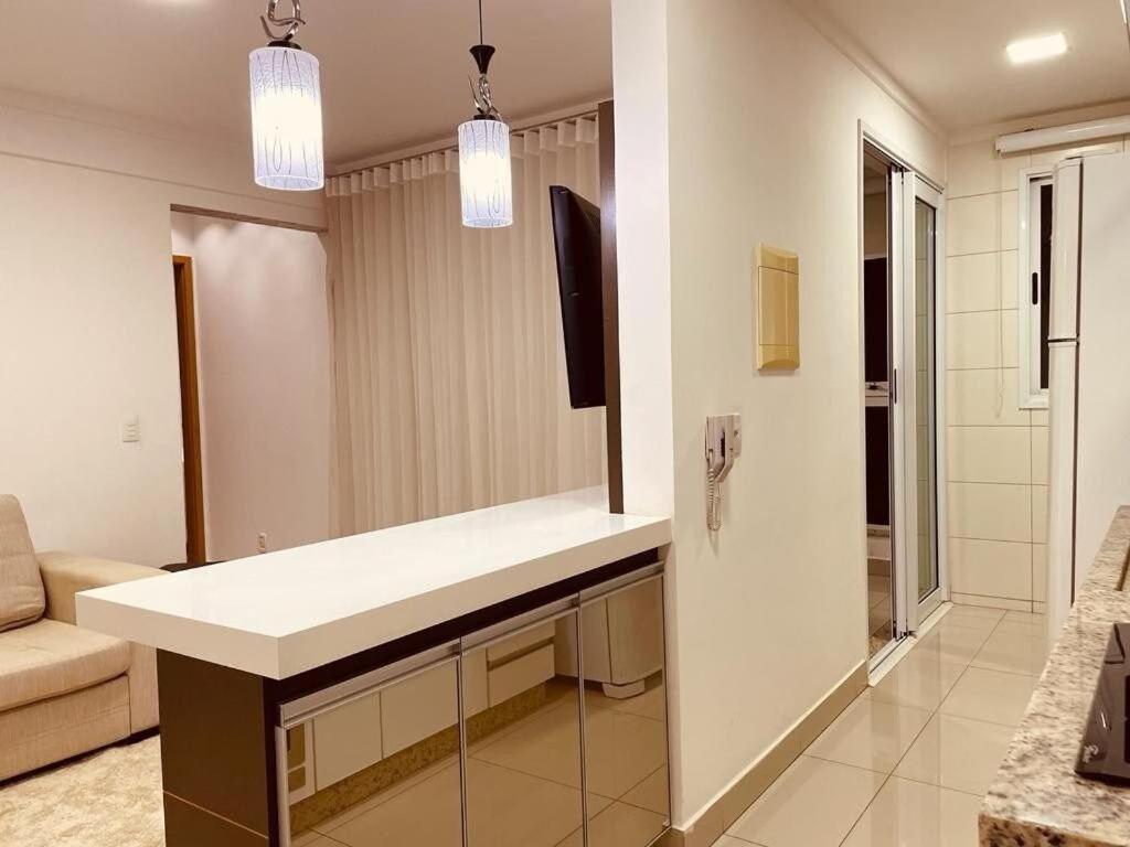 2 Qts.| 4 Hosp. | Ao Lado Do Goiania Shopping Apartment Exterior photo